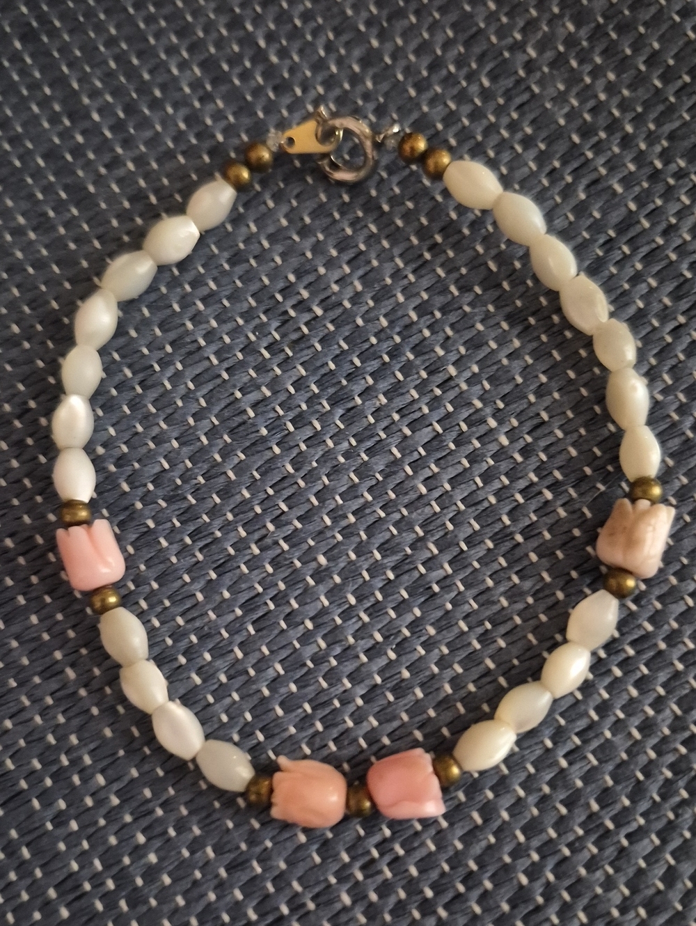 Vintage Tulip Mother of Pearl & Angel Skin Coral Beaded Bracelet